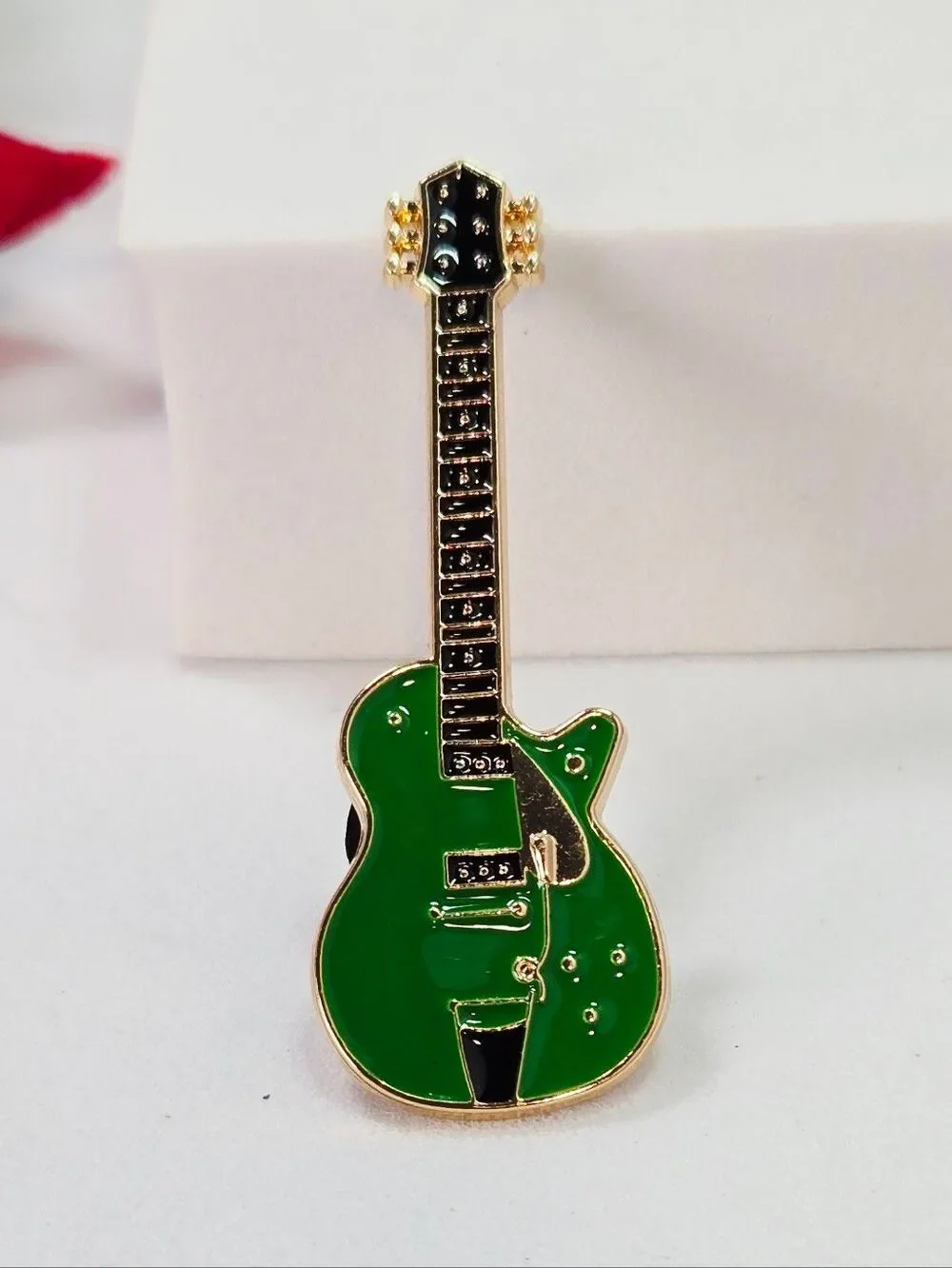Green Electric Guitar Enamel Pin Musician Lapel Pin Rock Band Backpack Flair